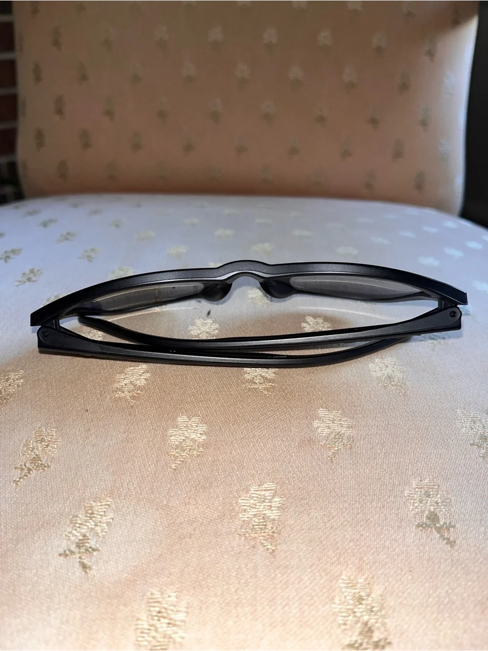 Oakley Frogskins sunglasses flawless condition